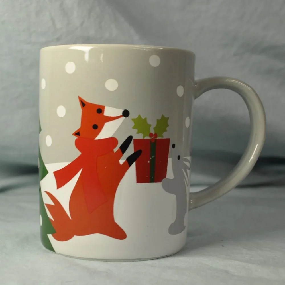 *BOGO mugs* 14 oz mug Crate & Barrel 2018 B Christmas critters (w843)